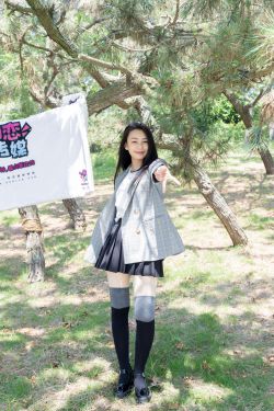 阿半今天很开心 – 碧蓝航线 让巴尔泳装(20P)