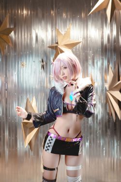 萝莉 神楽板真冬 之浴衣女仆(75P)