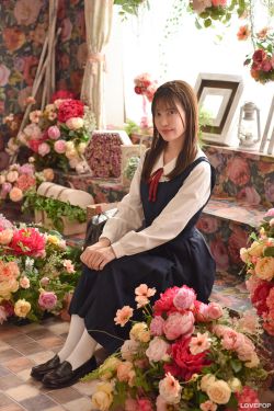 黒木ひかり – 神的美少女 スピサン グラビアフォトブック(41P)