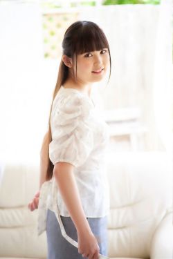 迷之呆梨 (发条少女)[fantia] 睡衣(16P)