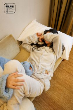 潘娇娇 – 黑透油光丝滑连体丝袜(88P)