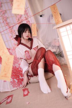 时安安 – 性感内衣(90P)