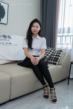 甜予摄影 No.184 澜澜 – 板鞋、薄肉丝(125P)