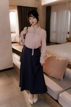 物恋传媒 No.2332 茯苓 – 短靴、短黑丝、裸足(184P)