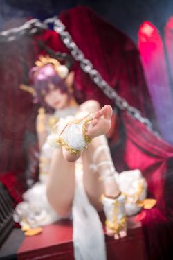 朝日ななみ – 22歳の純真ビキニ(64P)