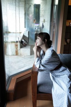 白濱美兎 – コットン ボディ(17P)