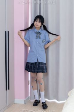 白金Saki写真 – 五更琉璃 兔女郎(13P)