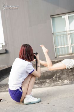 物恋传媒 No.2239 小新 -低跟鞋、白棉袜、厚肉丝、女仆装(160P)