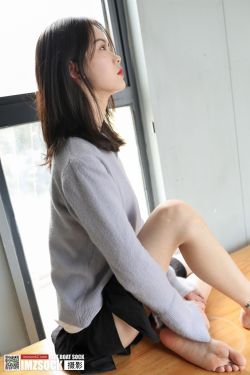 物恋传媒 No.2269 菜菜 -高跟鞋、薄蓝绿色丝、胶带绑脚踝老头乐挠脚剧情(151P)