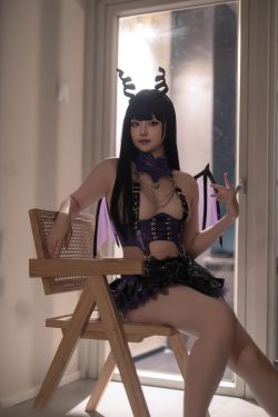 动漫博主蠢沫沫 – 2025年1月 4(18P)