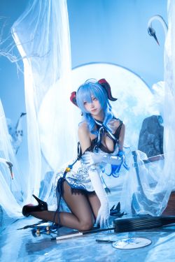 Seya-狮砸 – 甘雨青花瓷(12P)