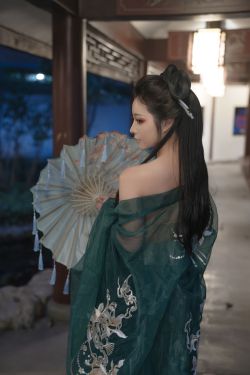lunananya – 黑丝地雷妹(26P)